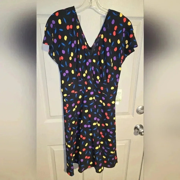 NWT ModCloth Forever at Ease Mini Dress Black Cherry Bomb Recycled Poly Size L - Picture 6 of 10